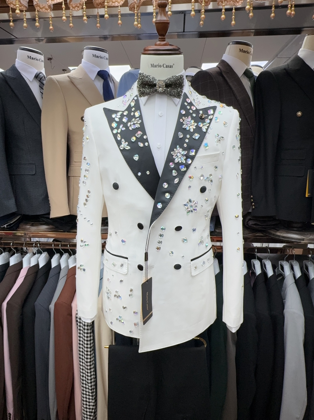 2025 Sparkly In Stock Crystals - Elegant Formal Men'S Wear recensione e prezzo