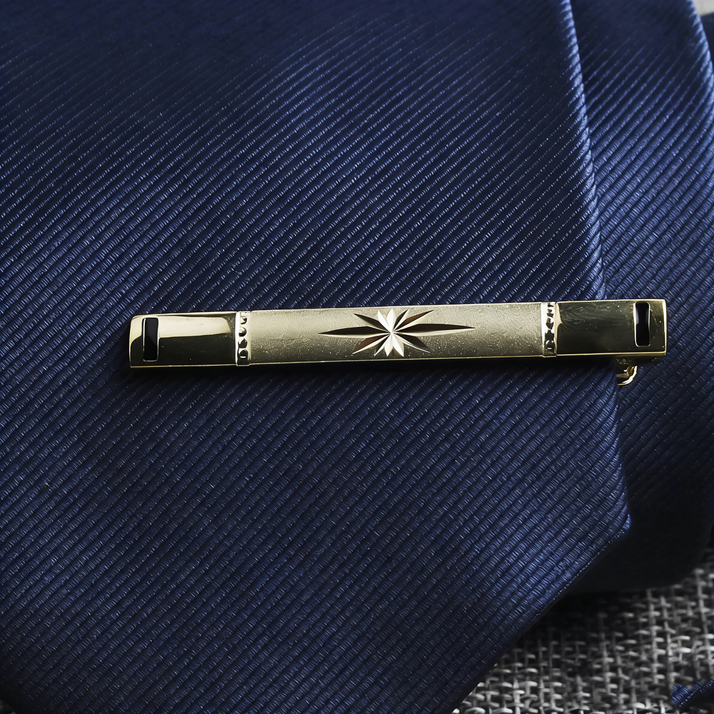 New Men's 5cm Metal Gold Slim  - Tie Bar Clip recensione e prezzo