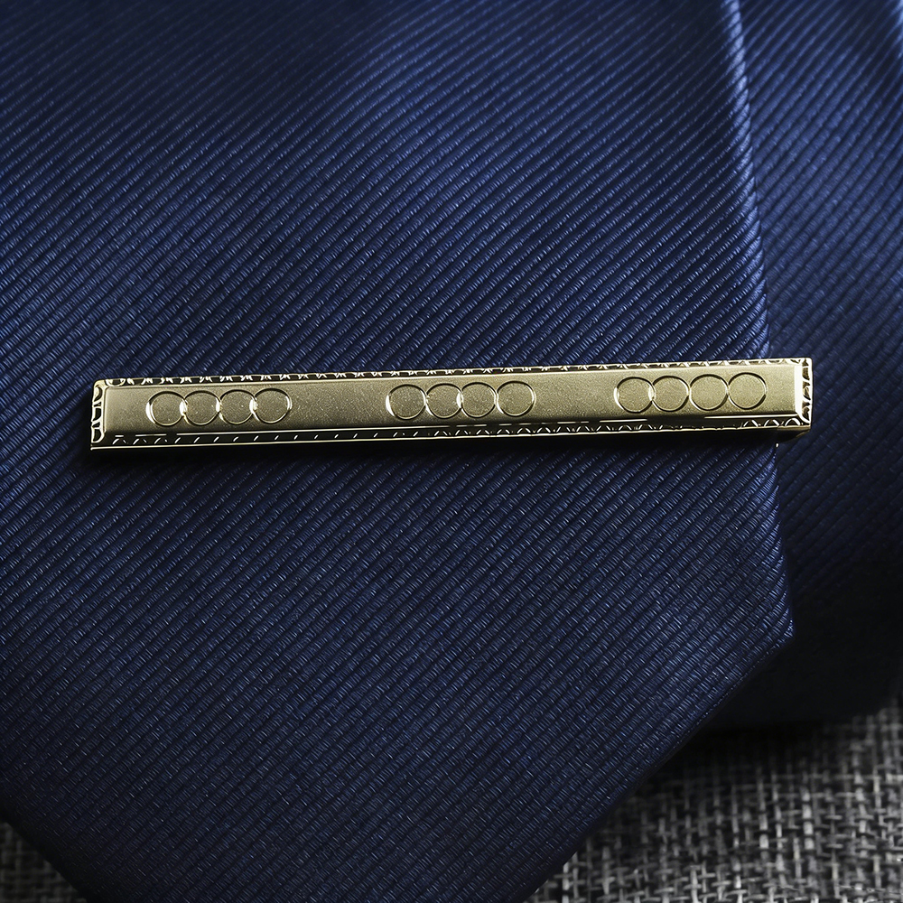 New Men's 5cm Metal Gold Slim  - Tie Bar Clip recensione e prezzo