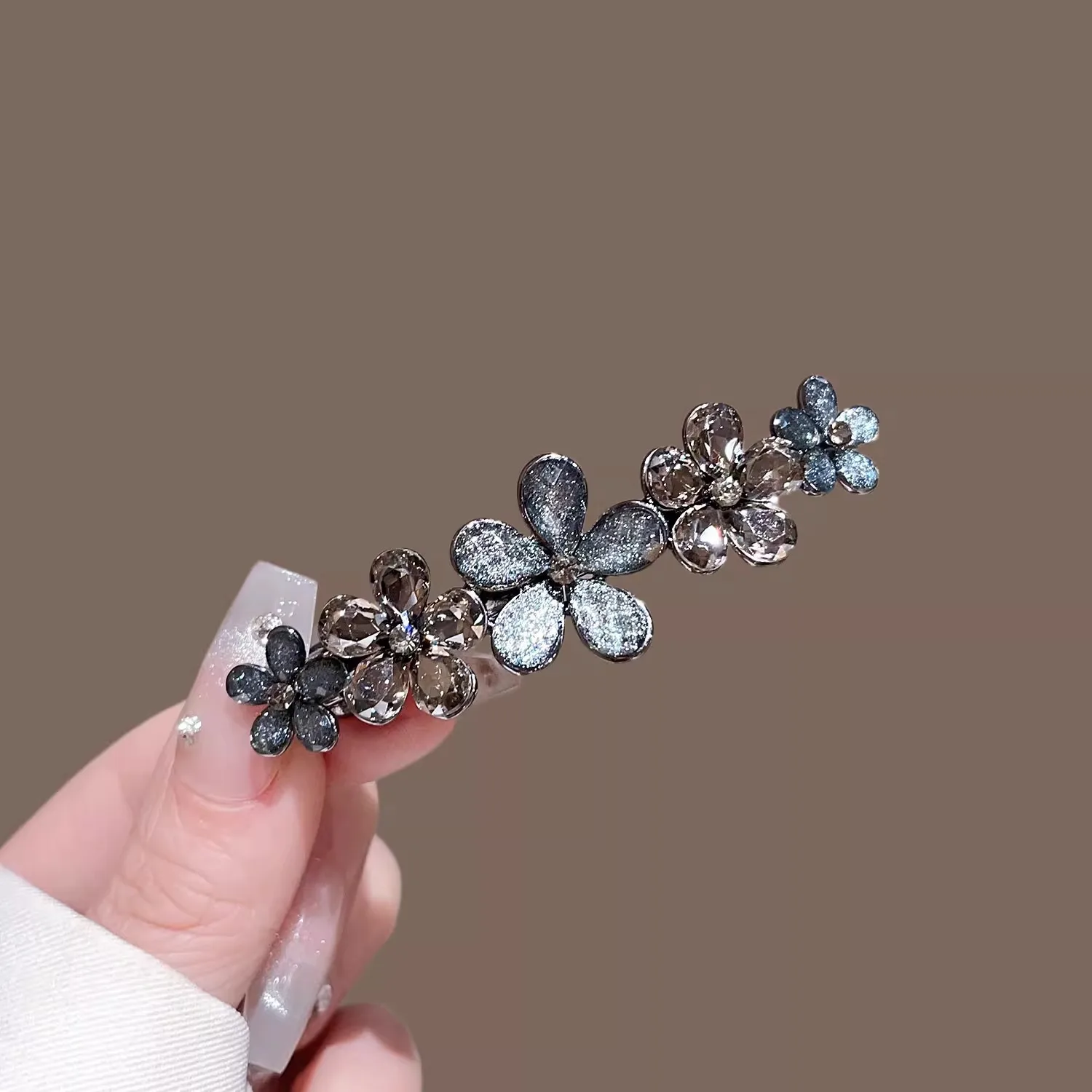 Elegant Crystal Flower Hairpin - Tie Bar Clip recensione e prezzo